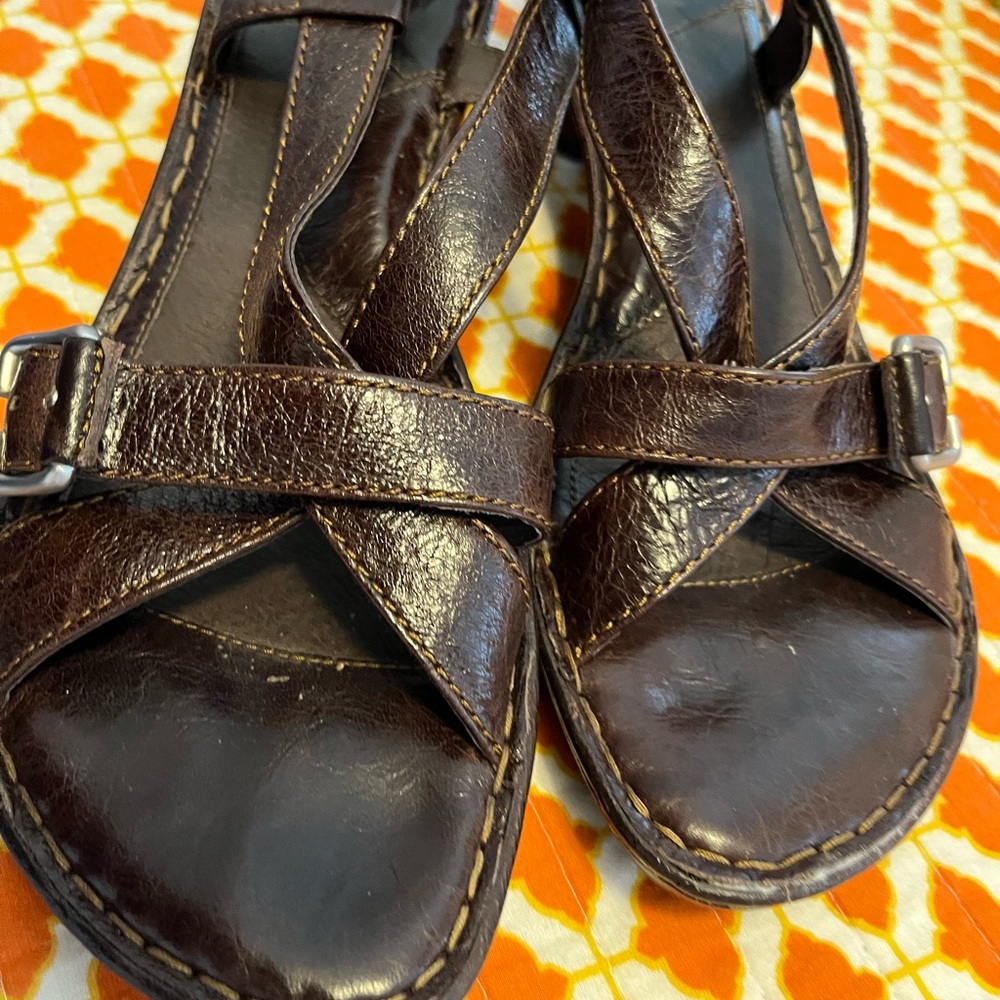 Born Chocolate Brown Sandles
